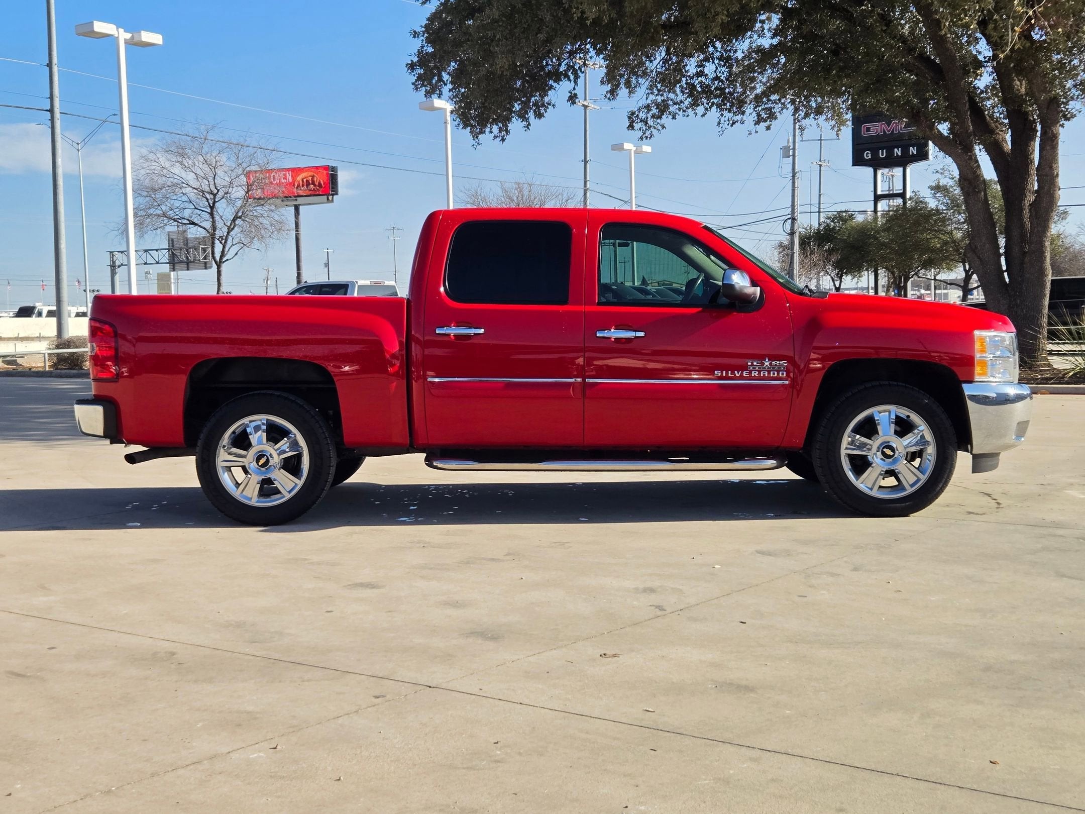 2013 Chevrolet SILVERADO 1500 LT