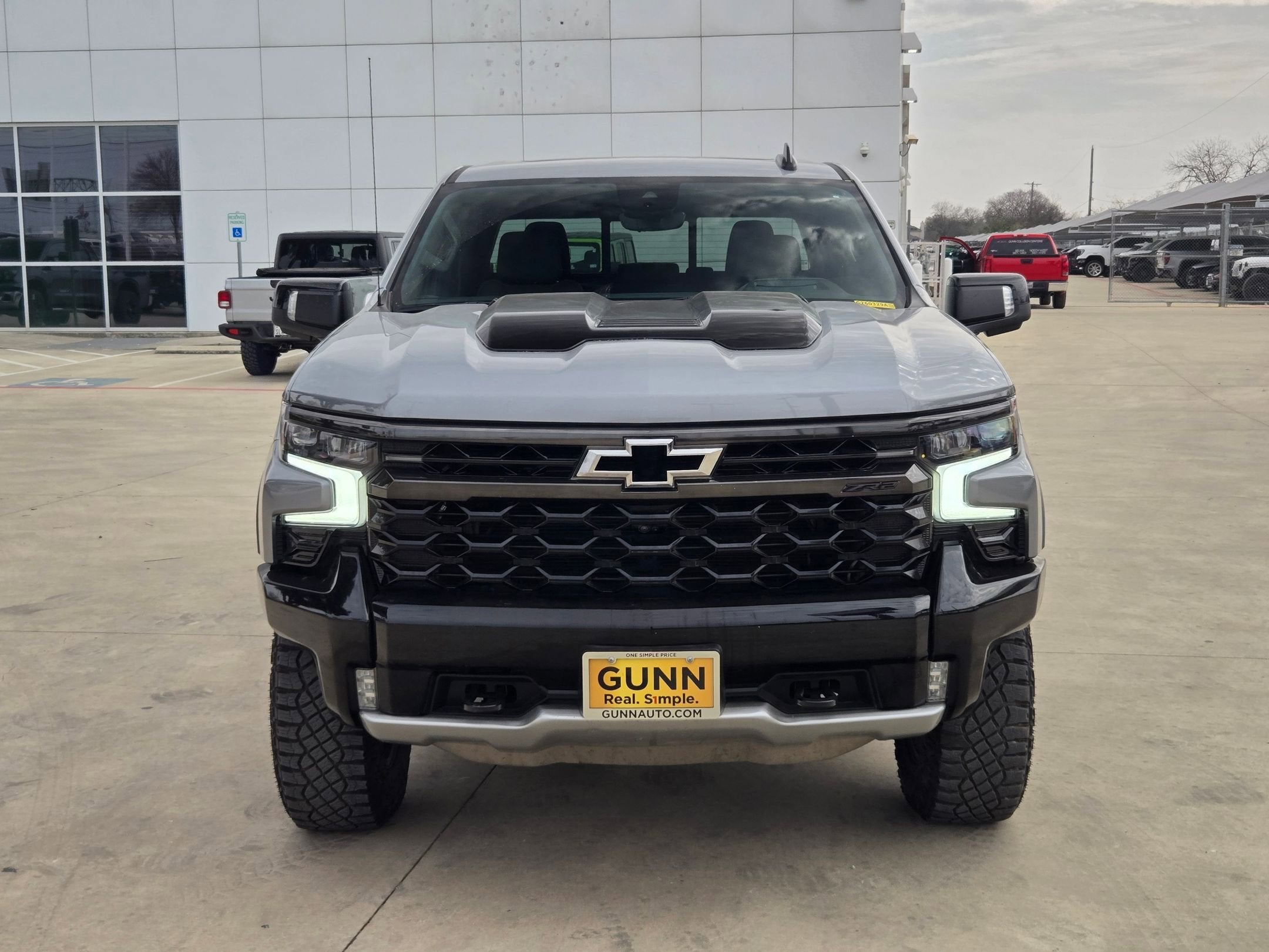 2024 Chevrolet SILVERADO ZR2