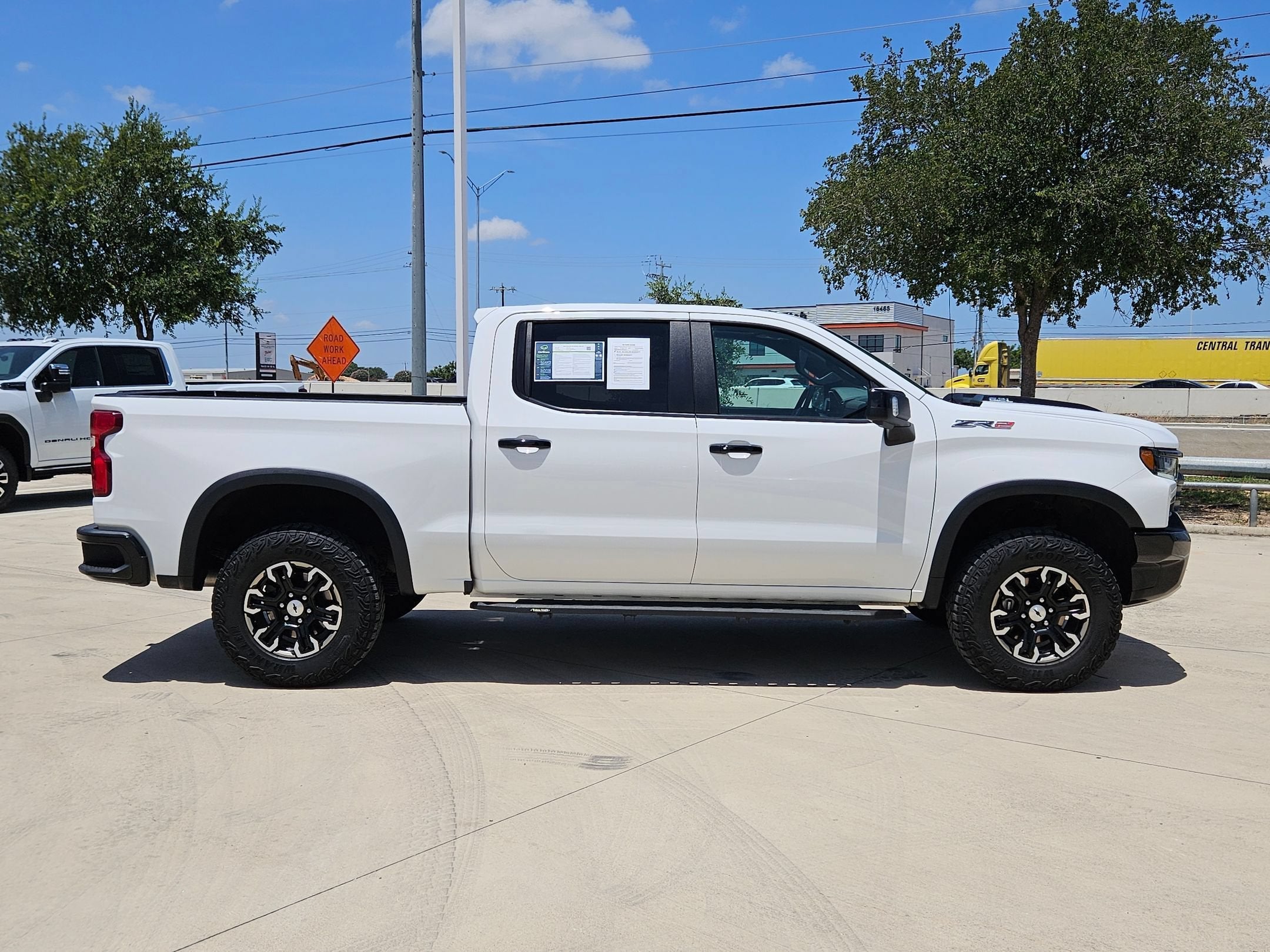 2022 Chevrolet SILVERADO 1500 ZR2
