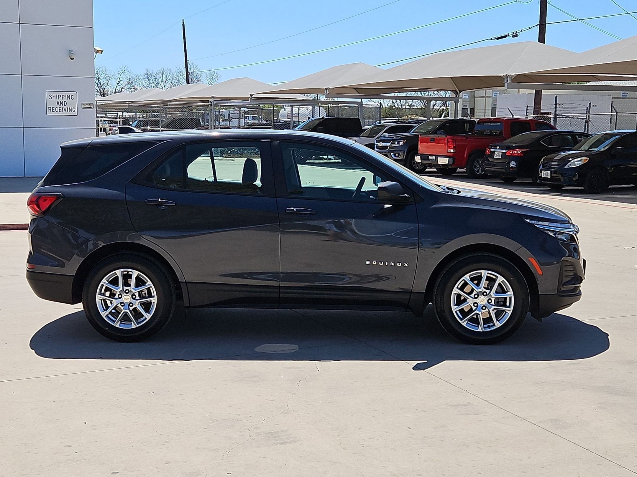 2022 Chevrolet EQUINOX LS LS