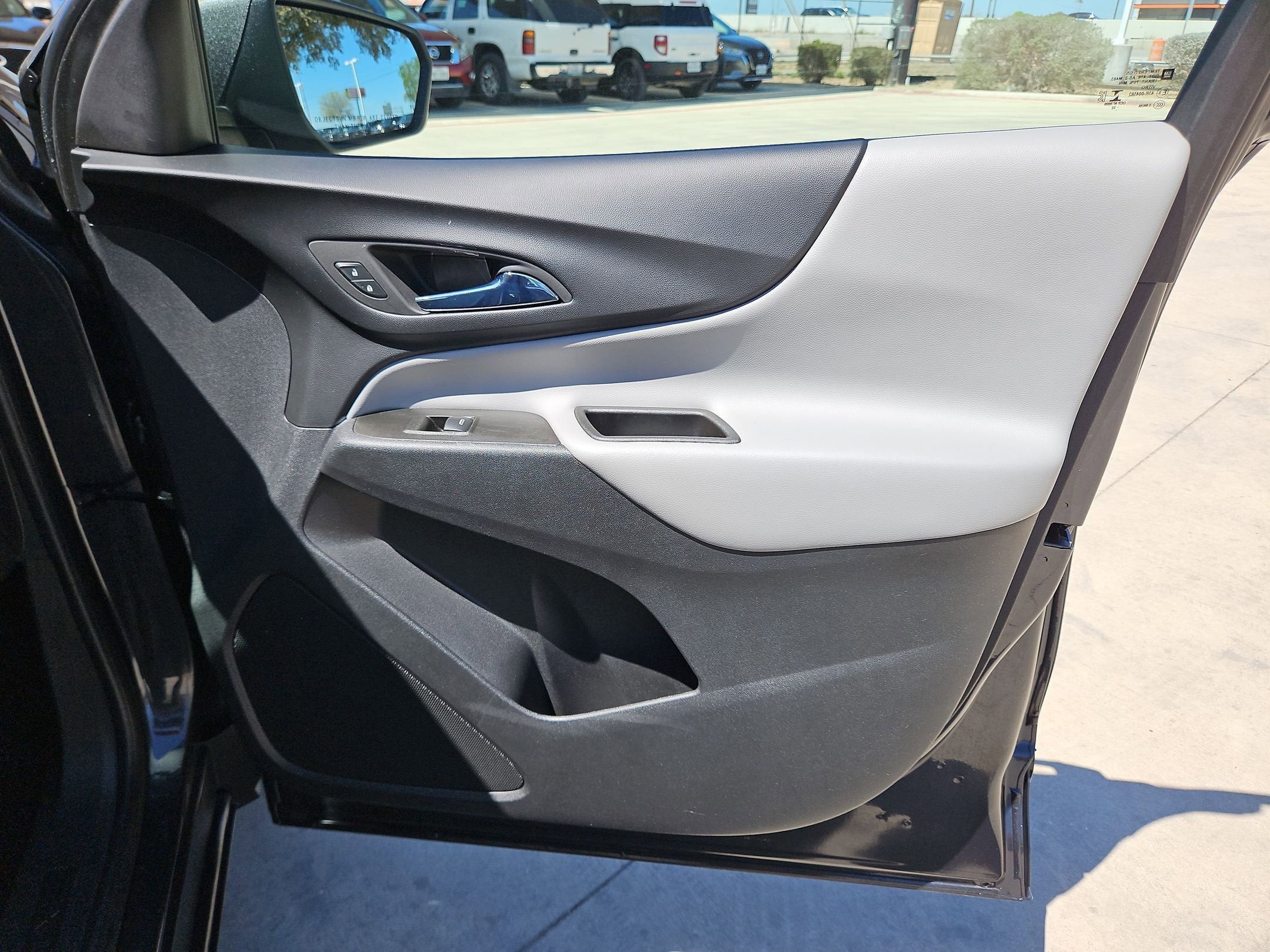 2022 Chevrolet EQUINOX LS LS