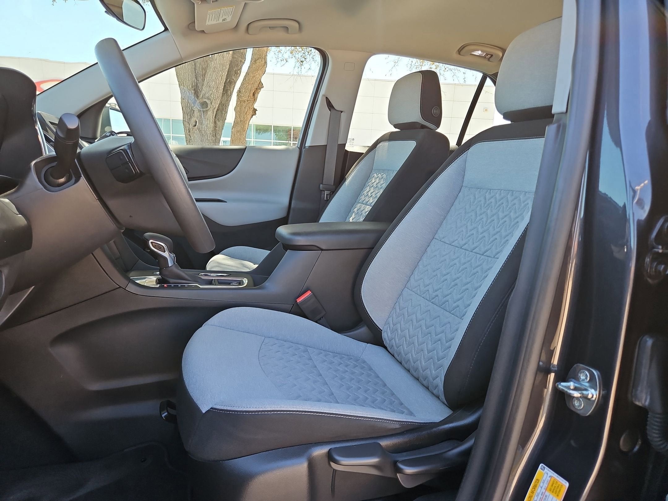 2022 Chevrolet EQUINOX LS LS