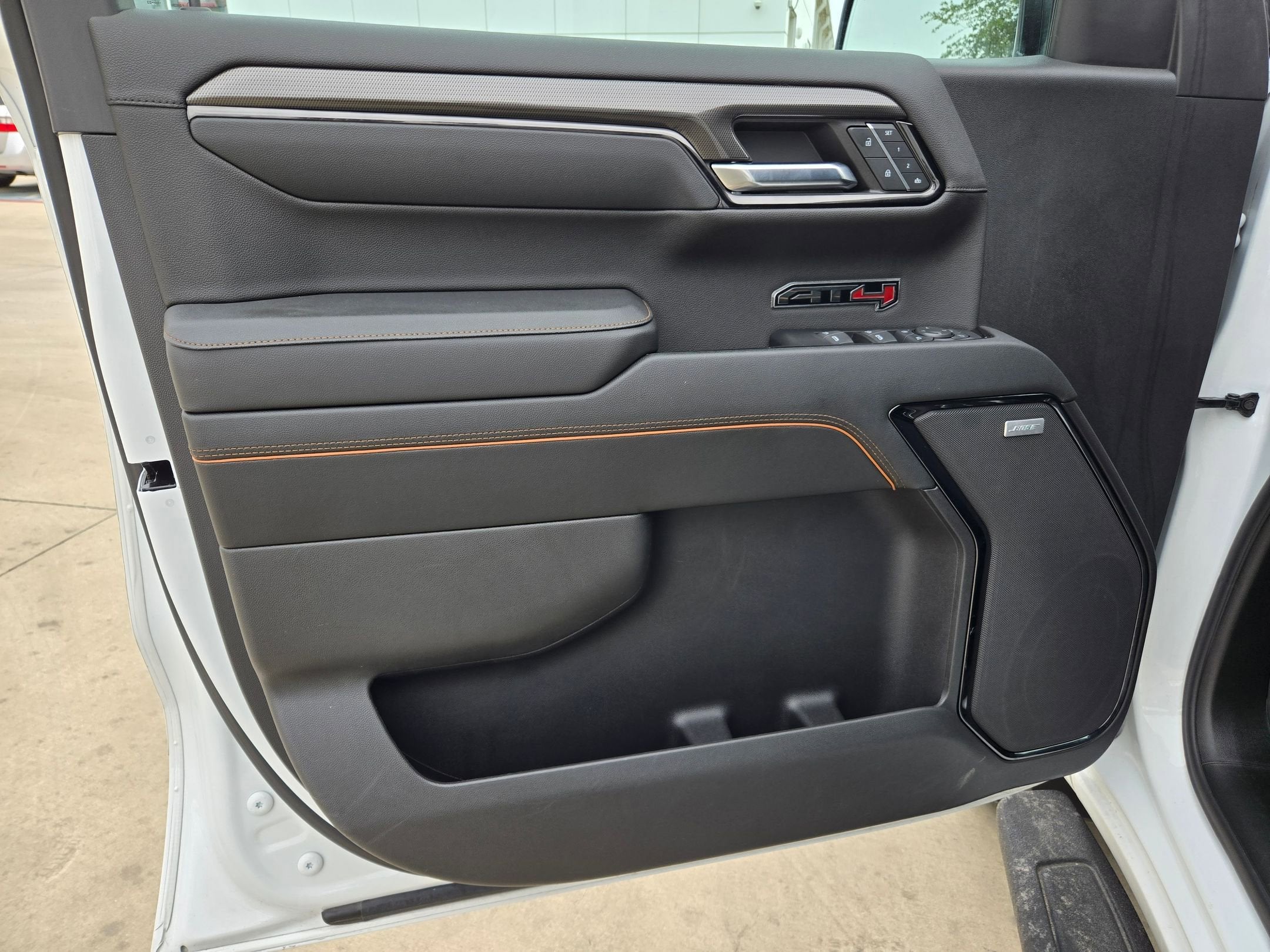 2023 GMC SIERRA 1500 AT4