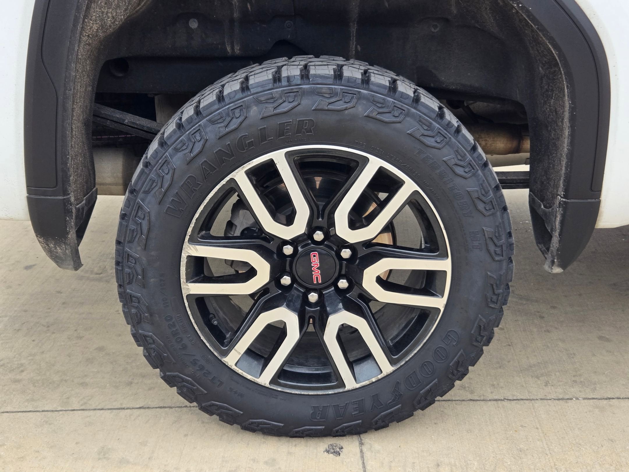 2023 GMC SIERRA 1500 AT4