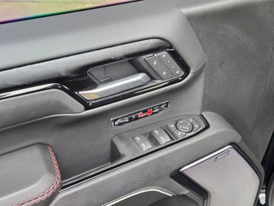 2025 GMC SIERRA 1500 AT4X