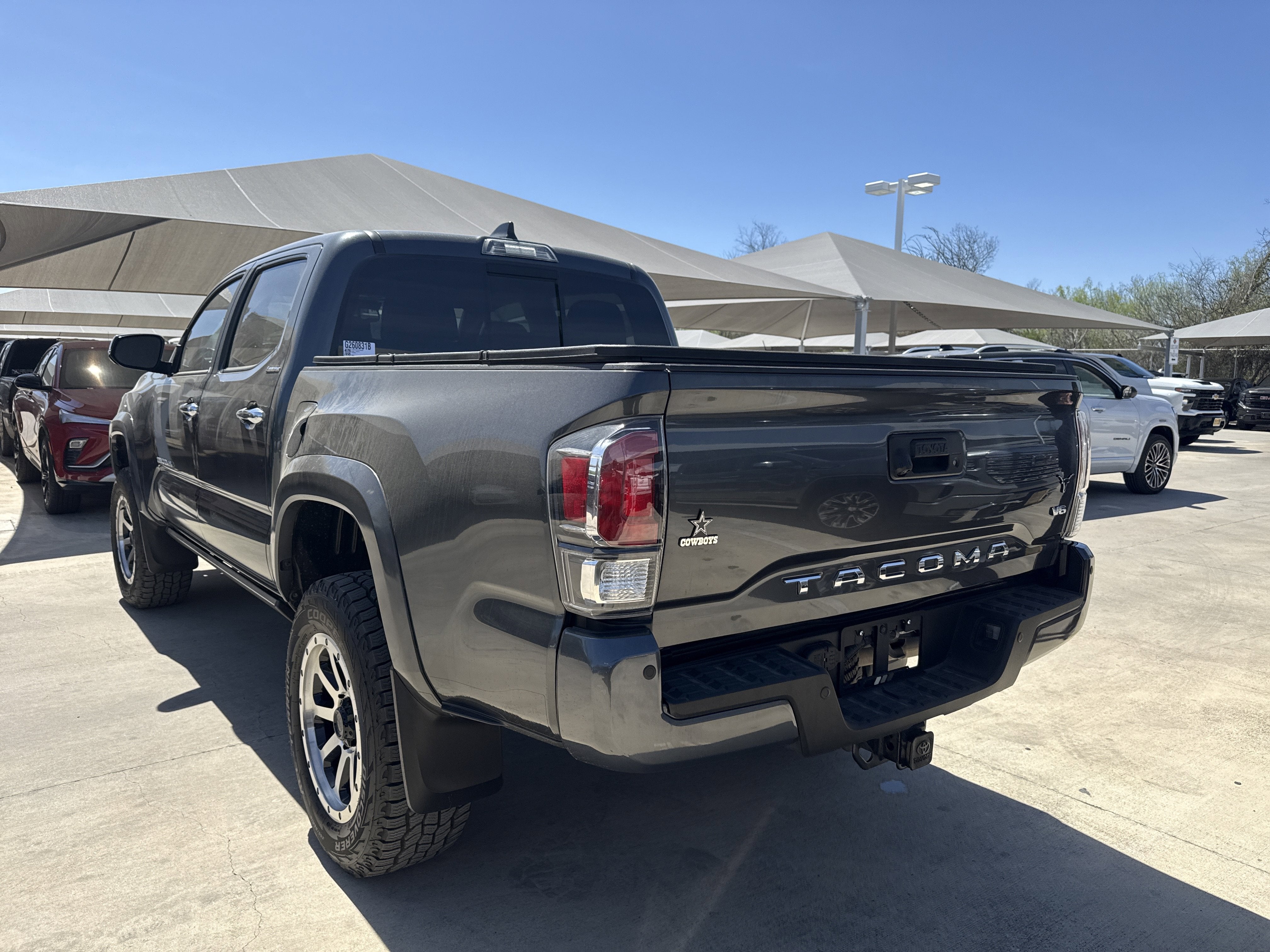 2022 Toyota TACOMA LIMITED