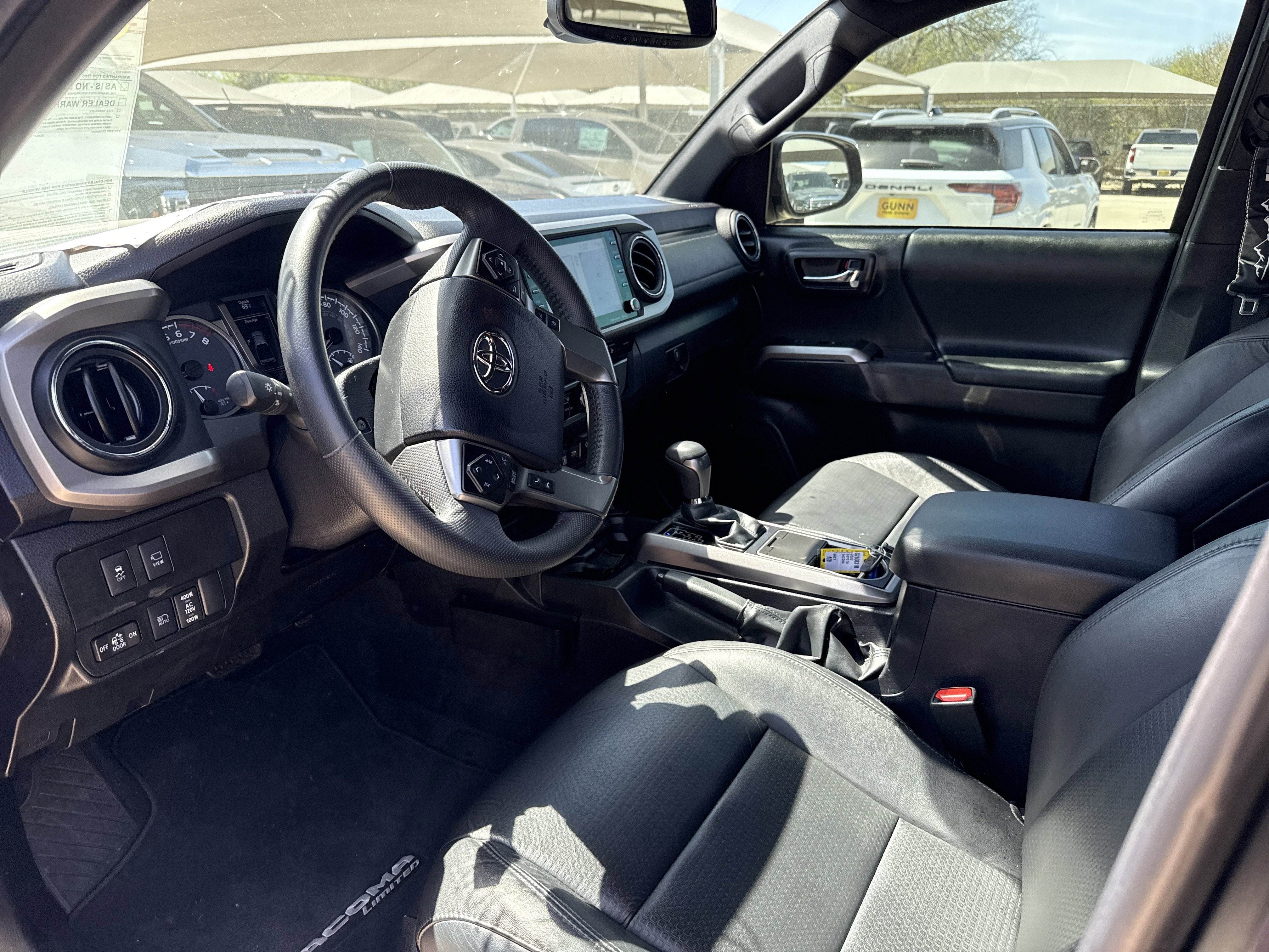 2022 Toyota TACOMA LIMITED