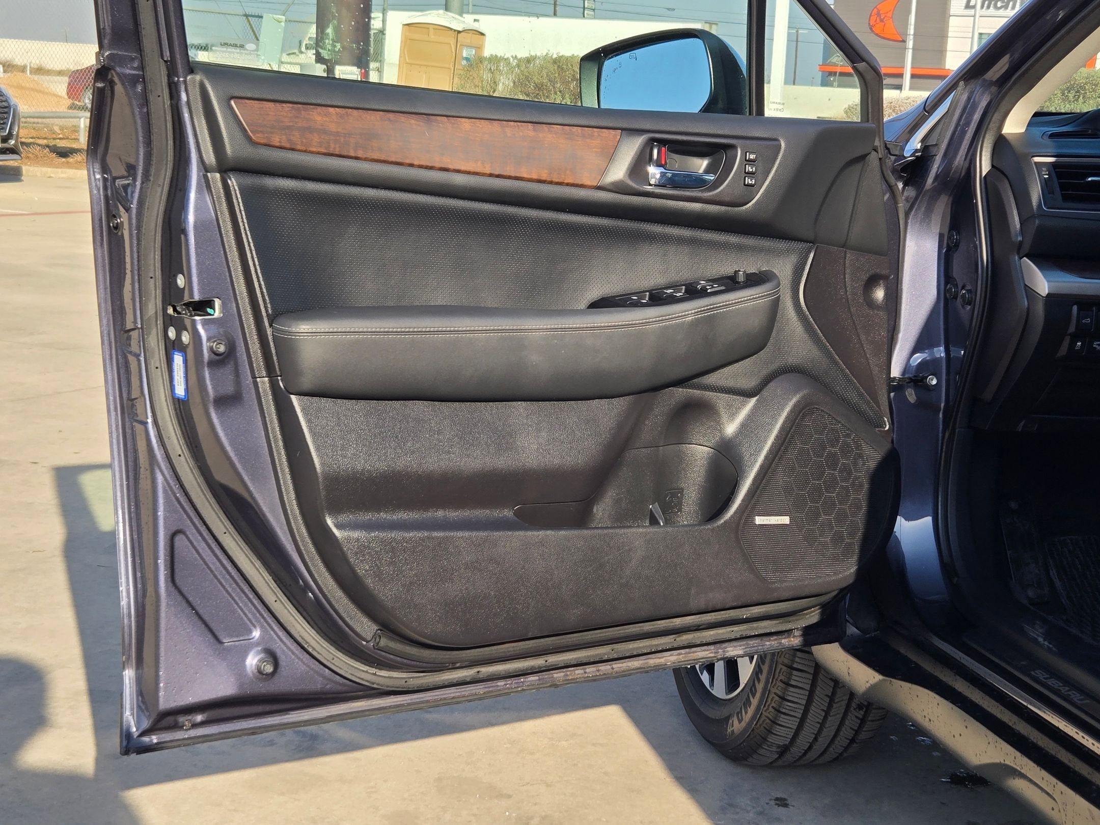 2017 Subaru OUTBACK LIMITED NAVIGATION