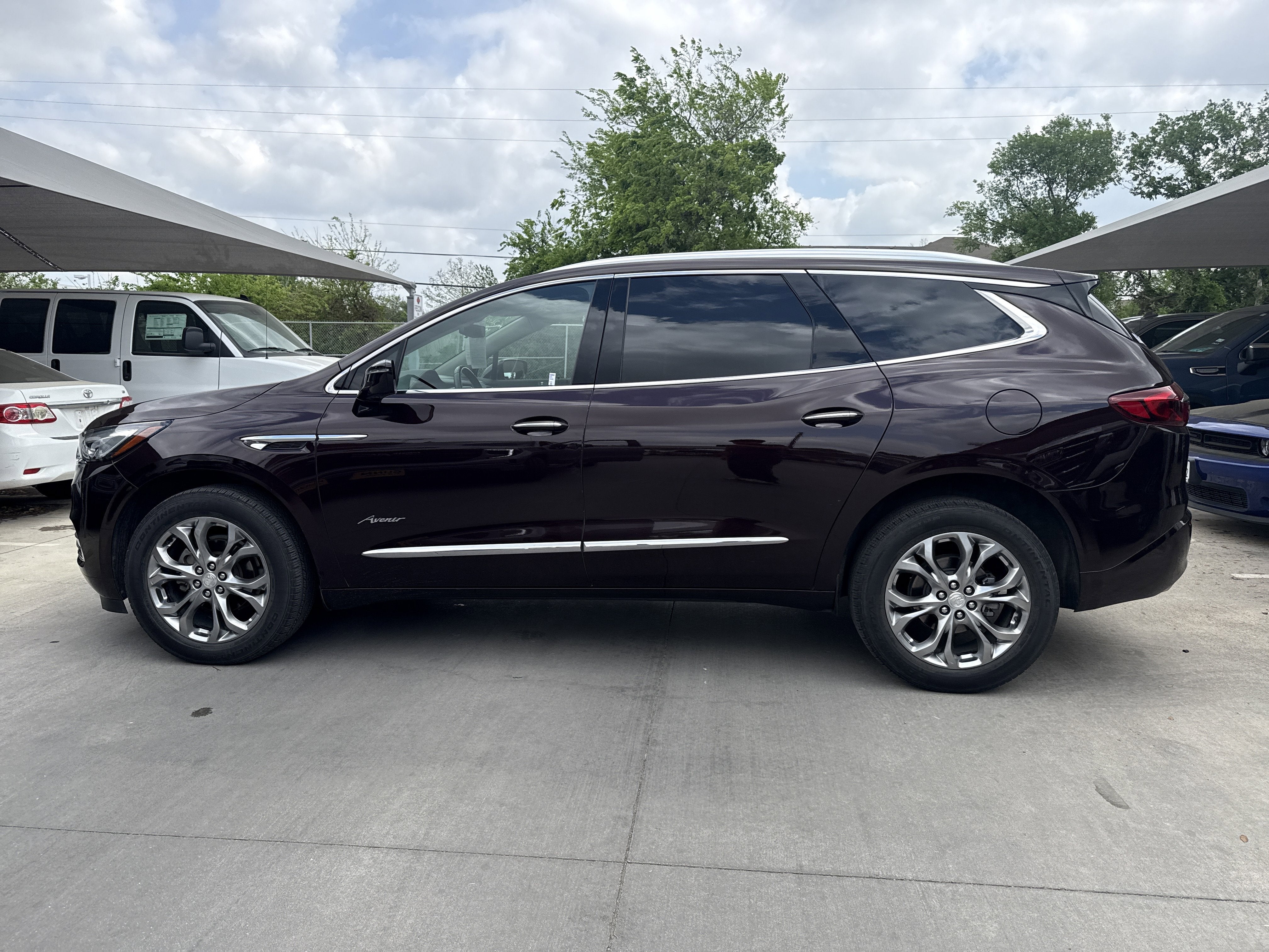 2020 Buick ENCLAVE AVENIR