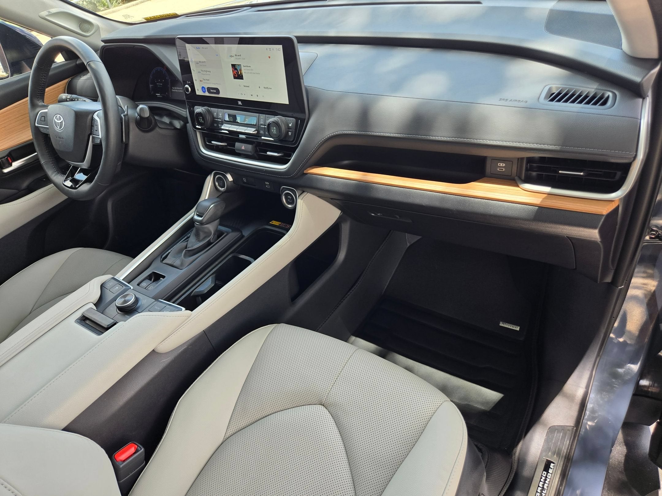 2025 Toyota GRAND HIGHLANDER PLATINUM
