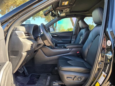 2024 Toyota HIGHLANDER XSE