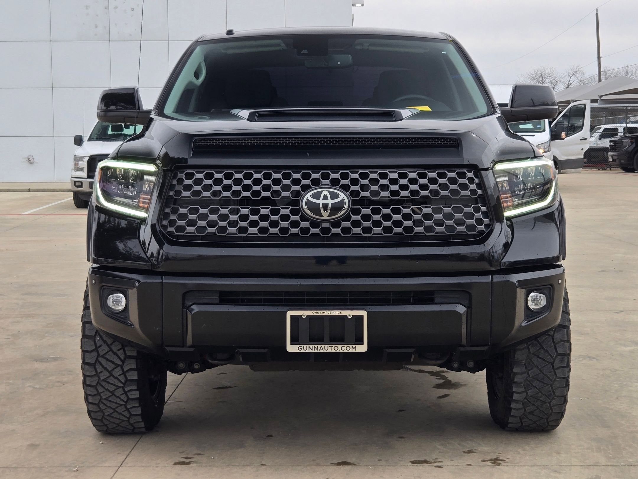 2019 Toyota TUNDRA SR5