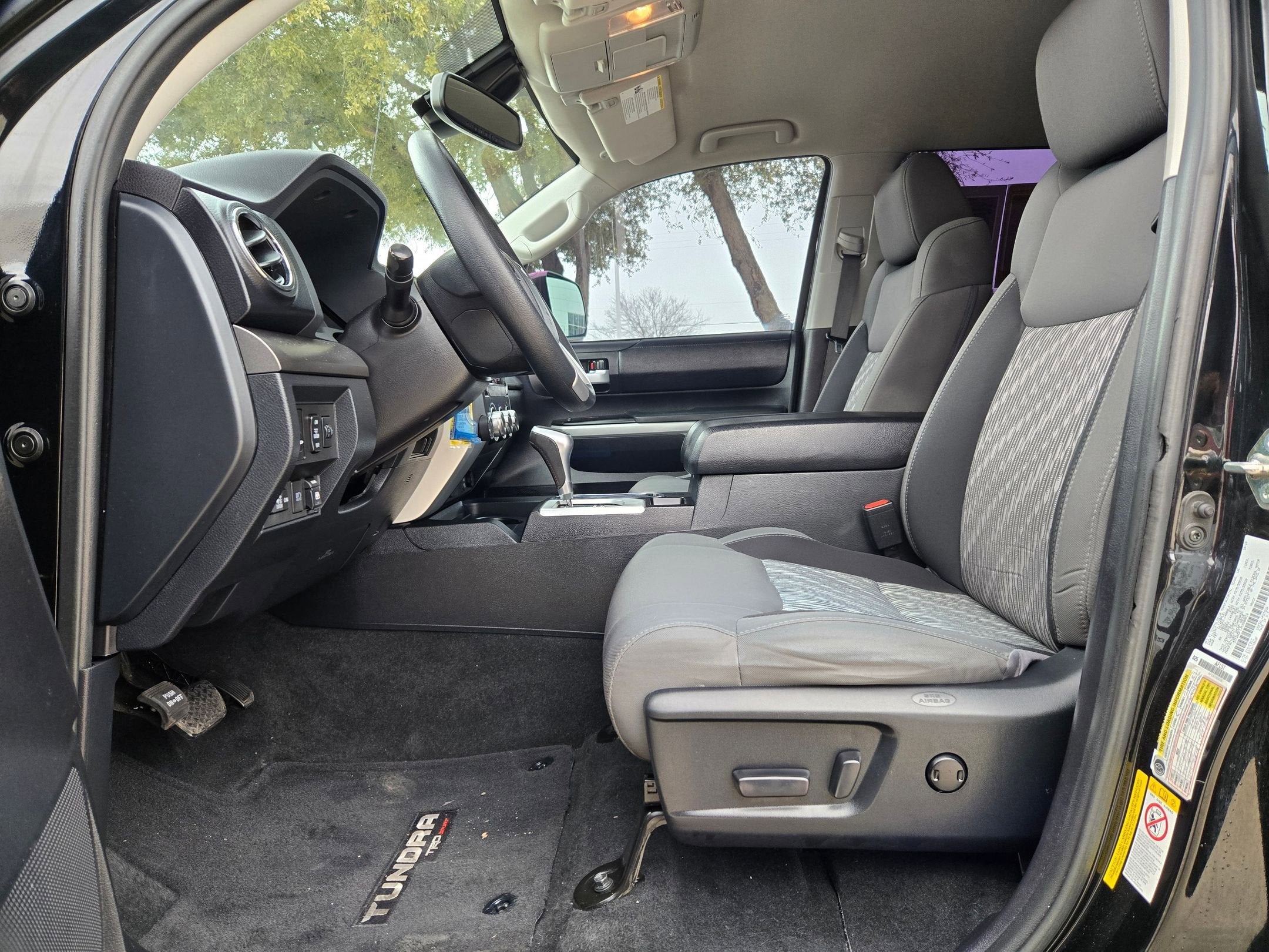 2019 Toyota TUNDRA SR5