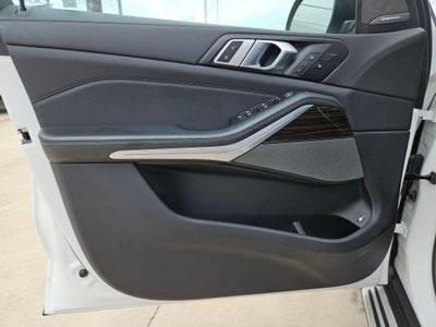 2025 BMW X5 50E