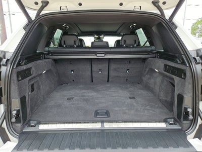 2025 BMW X5 50E