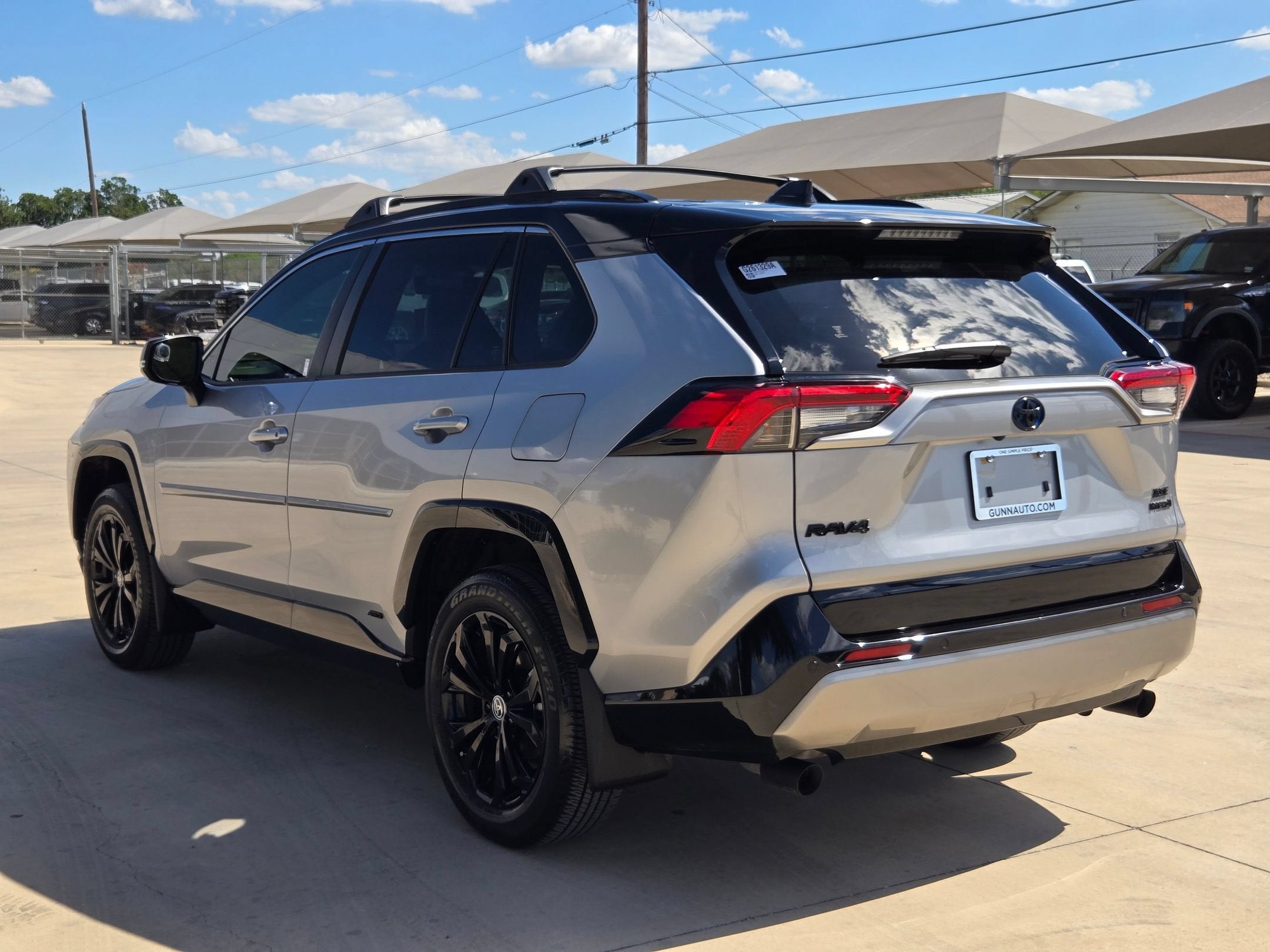 2024 Toyota RAV4 HYBRID XSE