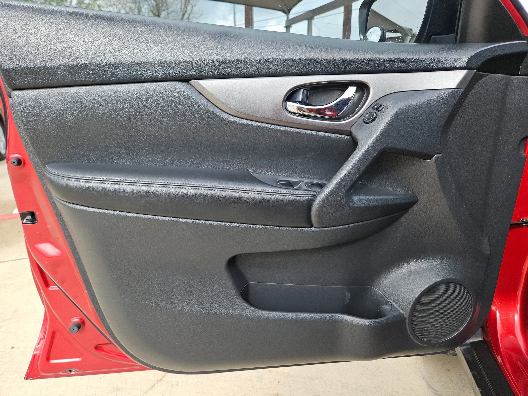 2016 Nissan ROGUE S FWD