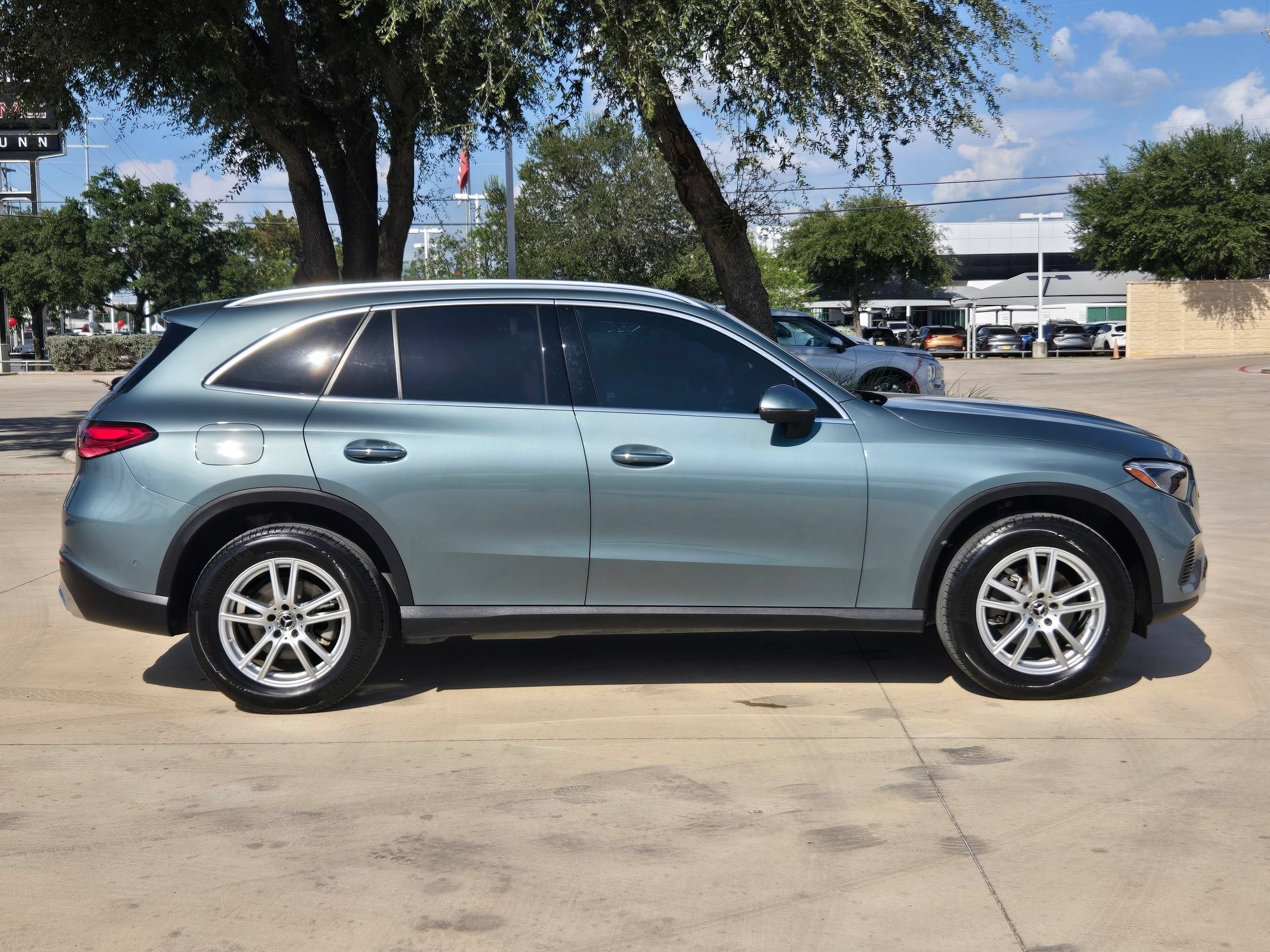 2025 Mercedes-Benz GLC GLC 300