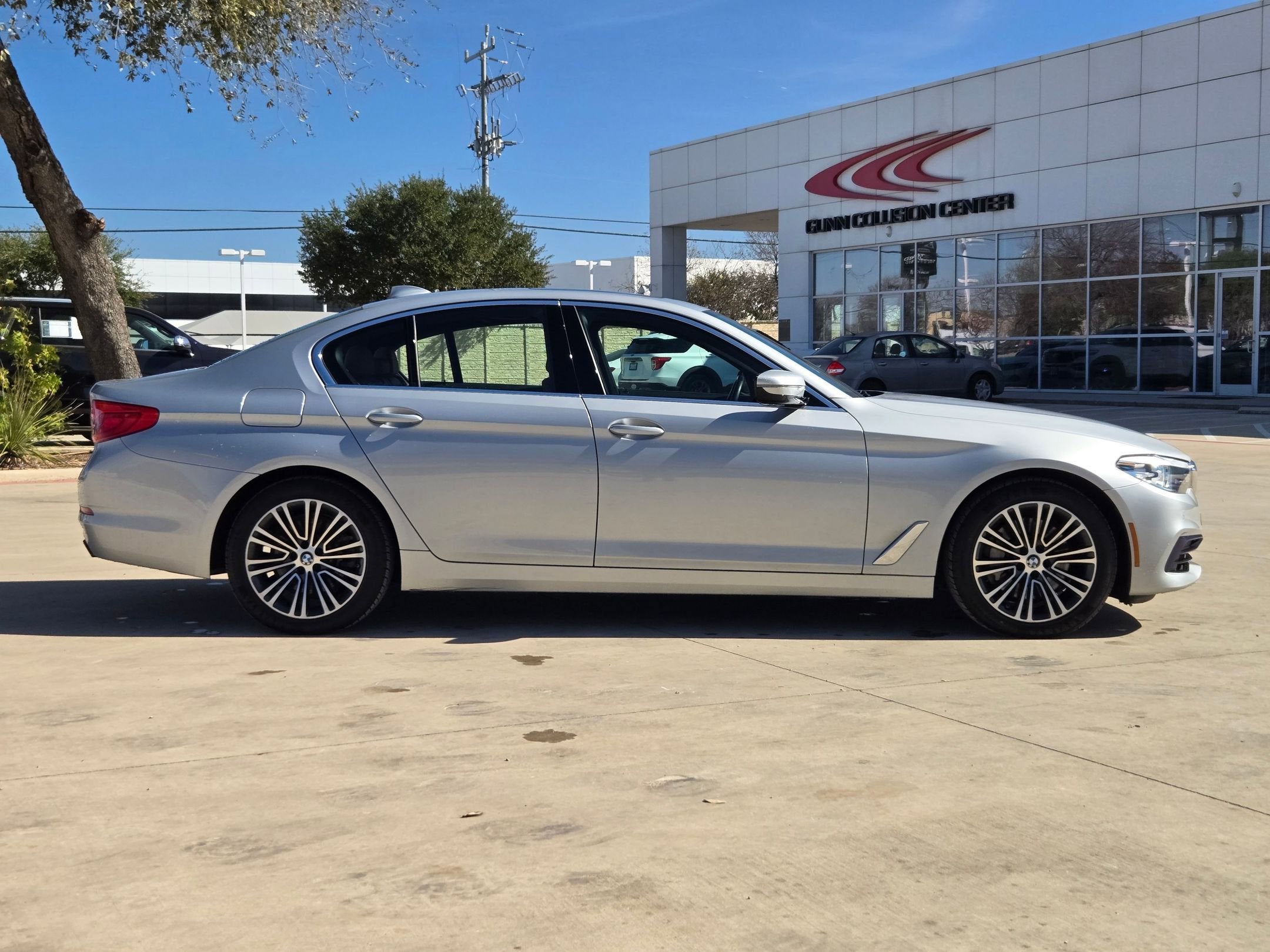 2019 BMW 5 SERIES 540I 540i xDrive