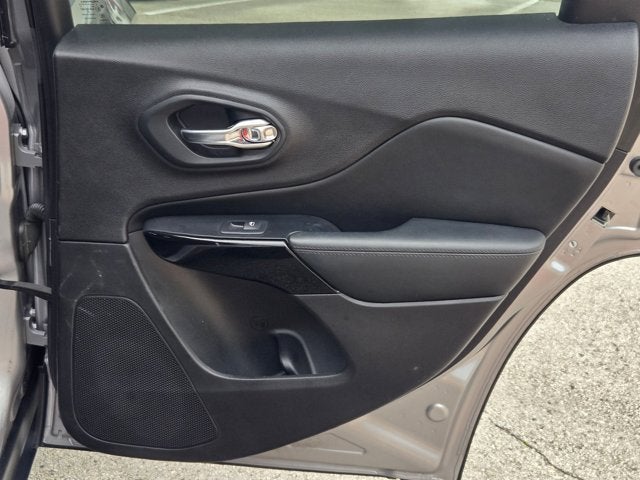 2019 Jeep Cherokee Altitude