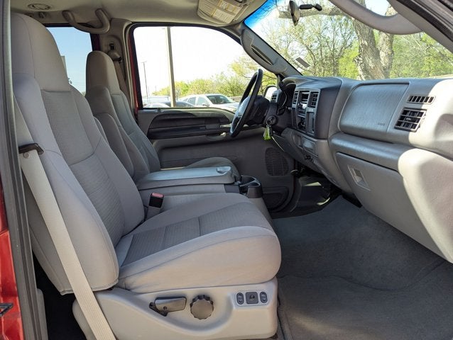 2005 Ford Excursion XLT