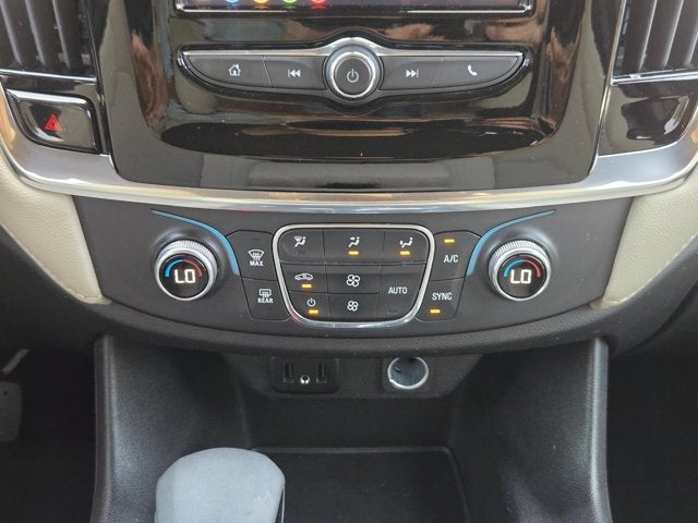 2022 Chevrolet Traverse LS