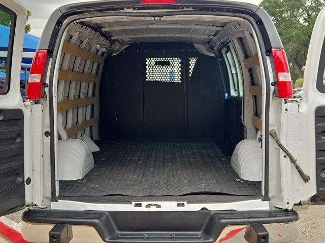 2025 GMC Savana Cargo Van Base