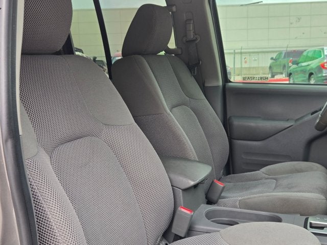 2017 Nissan Frontier SV V6
