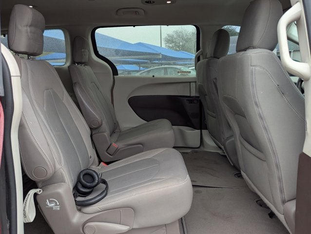 2017 Chrysler Pacifica Touring Plus