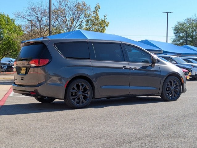 2018 Chrysler Pacifica Touring Plus