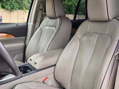 2012 Lincoln MKX Base