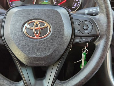 2020 Toyota RAV4 LE
