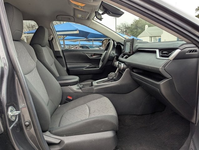 2021 Toyota RAV4 Base