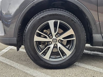 2017 Toyota RAV4 XLE