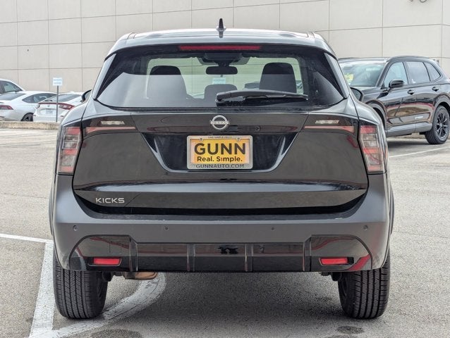 2025 Nissan Kicks SV