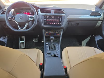 2022 Volkswagen Tiguan SE R-Line Black