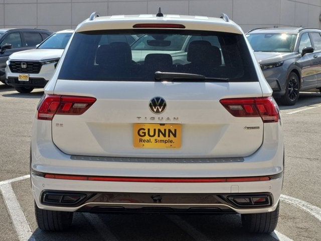 2022 Volkswagen Tiguan SE R-Line Black