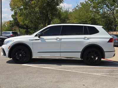 2022 Volkswagen Tiguan SE R-Line Black
