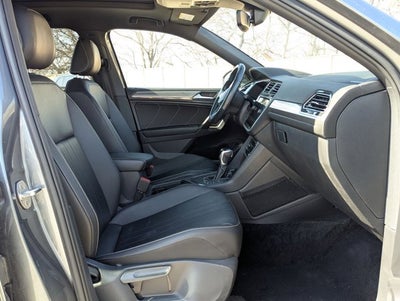 2022 Volkswagen Tiguan SE R-Line Black