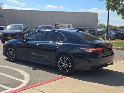 2019 Toyota Camry SE