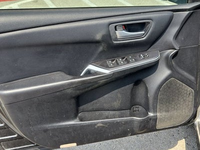 2017 Toyota Camry SE