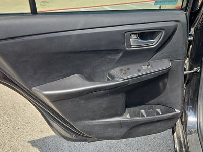 2017 Toyota Camry SE