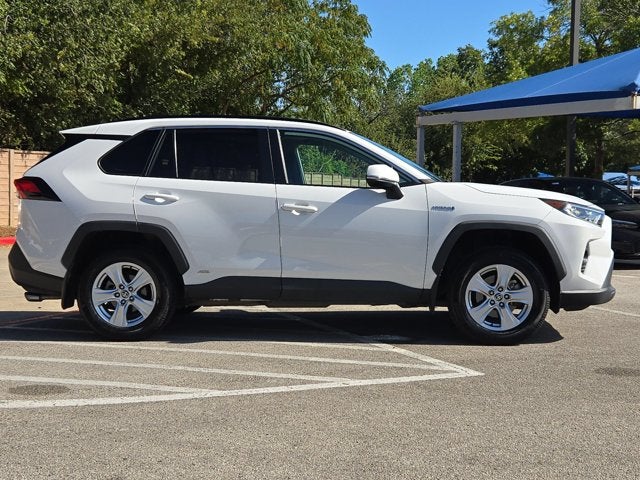 2021 Toyota RAV4 Hybrid XLE