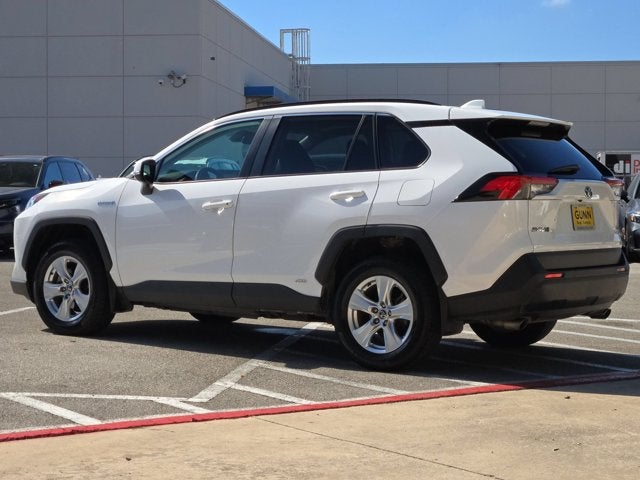 2021 Toyota RAV4 Hybrid XLE