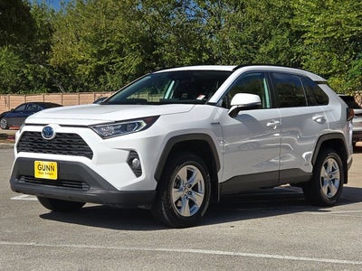 2021 Toyota RAV4 Hybrid XLE