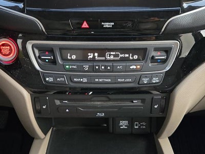 2019 Honda Pilot Touring 8-Passenger