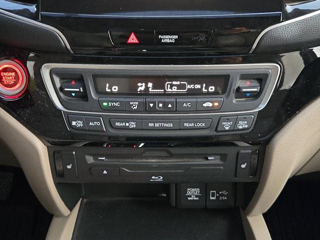 2019 Honda Pilot Touring 8-Passenger