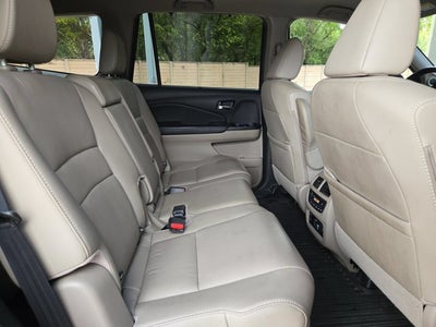 2019 Honda Pilot Touring 8-Passenger