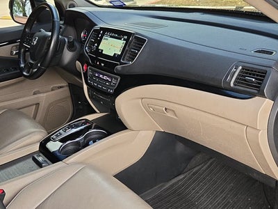 2019 Honda Pilot Touring 8-Passenger