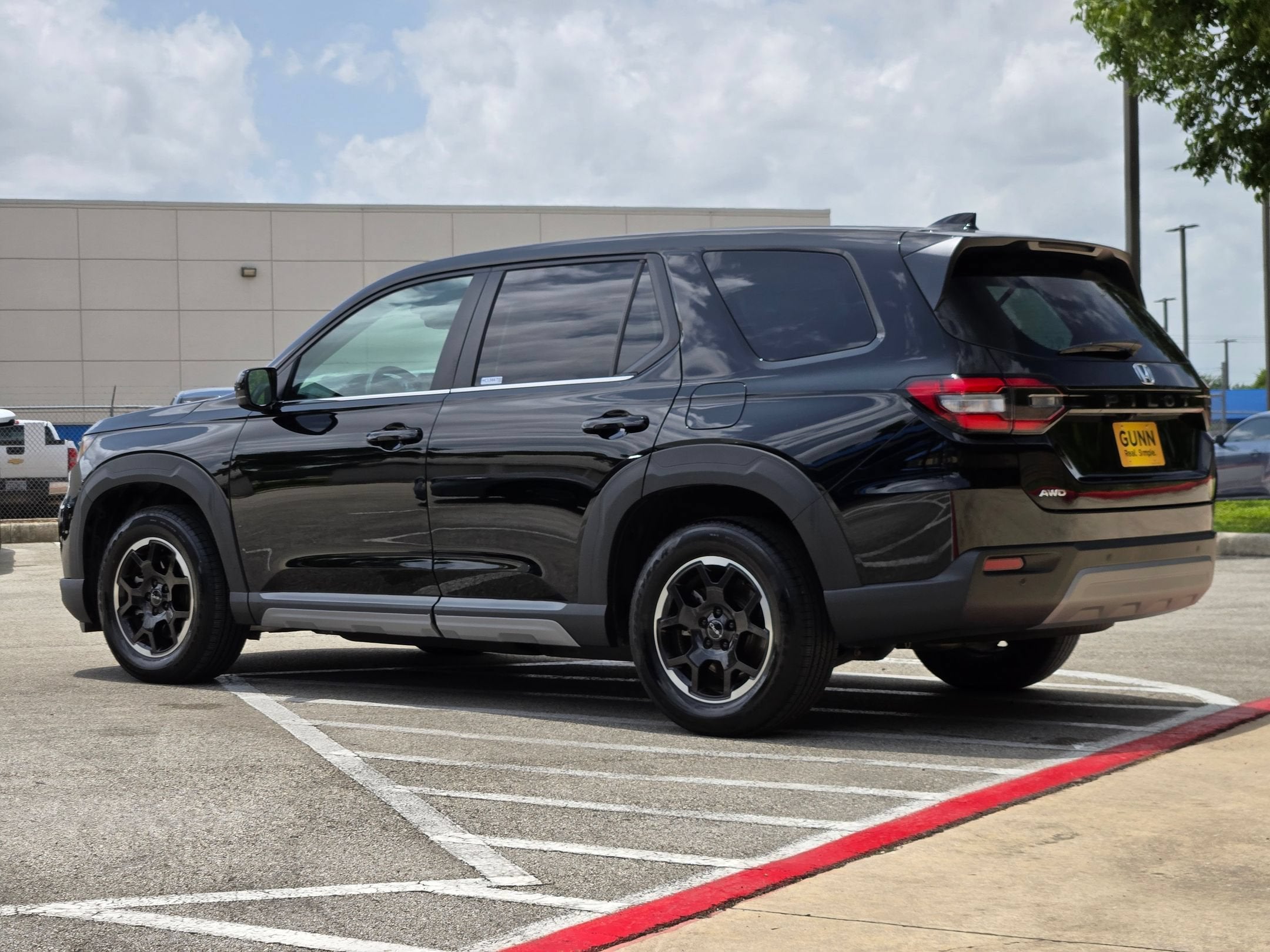 2025 Honda Pilot EX-L+